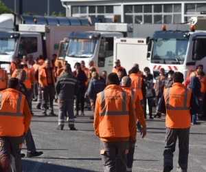 07.05.2020., Sibenik - Prosvjed zaposlenika tvrtke Zeleni Grad zbog navodnih otkaza, smanjenje radnickih prava i najave smanjenja placa. Photo: Hrvoje Jelavic/PIXSELL