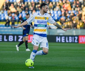 AC Pisa v Frosinone Calcio - Serie B Federico Gatti Frosinone during the Italian soccer Serie B match AC Pisa vs Frosinone Calcio on January 15, 2022 at the Arena Garibaldi in Pisa, Italy Pisa Italy PUBLICATIONxNOTxINxFRA Copyright: xFabioxFagiolinix originalFilename:livemedia-acpisavs220115_npgu1.jpg