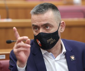 Zagreb, 03.02.2022. - Nastavak 10. sjednice Hrvatskog sabora.
Na fotografiji Stipo Mlinarić.
foto HINA/ Edvard ŠUŠAK/ es