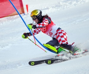 Peking, 09.02.2022 - Hrvatska skijaica Zrinka Ljutic nalazi se na 26. mjestu nakon prve vonje slaloma na Zimskim olimpijskim igrama u Pekingu, Leona Popovic zauzima 30. poziciju, dok je Andrea Komic odustala. Na slici Leona Popovic.
foto HINA/ HOO/ Jaki Franja/ ds