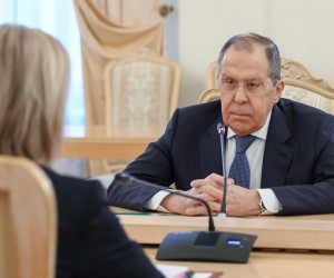 epa09743425 A handout photo made available by the press service of the Russian Foreign Affairs Ministry shows Russian Foreign Minister Sergei Lavrov (R) attending talks with British Foreign Secretary Elizabeth Truss in Moscow, Russia, 10 February 2022. The British Foreign Secretary is on a working visit to Moscow to discuss the Ukraine crisis.  EPA/RUSSIAN FOREIGN AFFAIRS MINISTRY HANDOUT MANDATORY CREDIT HANDOUT EDITORIAL USE ONLY/NO SALES