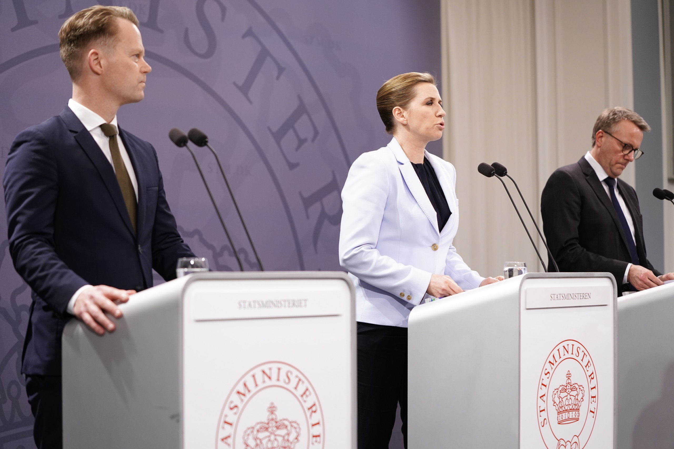 epa09744156 Denmark's Prime Minister Mette Frederiksen (C), Foreign Minister Jeppe Kofod (L) and Minister of Defense Morten Boedskov (R) hold a press conference on Denmark's cooperation with the United States, in the Prime Minister's Office at Christiansborg Castle, Copenhagen, Denmark, 10 February 2022.  EPA/LISELOTTE SABROE  DENMARK OUT