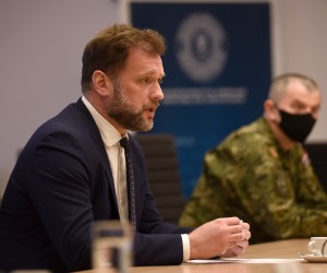 Zagreb, 11.02.2022. - Ministar obrane Mario Banožić primio je u Ministarstvu obrane pripadnike 8. hrvatskog kontingenta NATO aktivnosti ojačane prednje prisutnosti (enhanced Forward Presence – eFP) u Republici Poljskoj koji su se tijekom boravka u aktivnosti istaknuli svojim postignućima. foto HINA/ MORH/ M. Čobanović/ ml