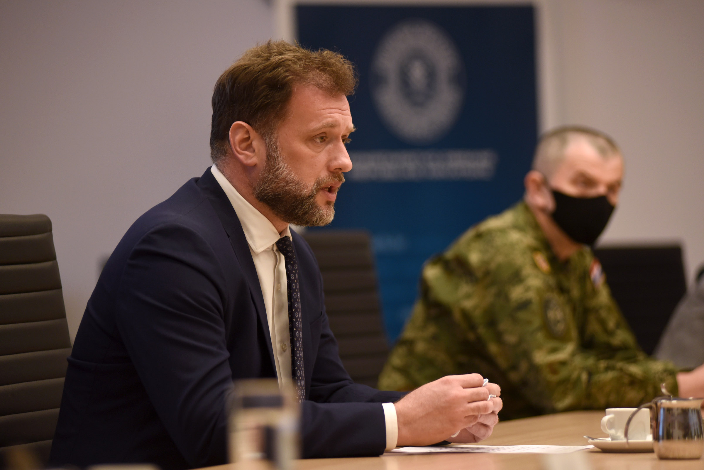Zagreb, 11.02.2022. - Ministar obrane Mario Banožić primio je u Ministarstvu obrane pripadnike 8. hrvatskog kontingenta NATO aktivnosti ojačane prednje prisutnosti (enhanced Forward Presence – eFP) u Republici Poljskoj koji su se tijekom boravka u aktivnosti istaknuli svojim postignućima. foto HINA/ MORH/ M. Čobanović/ ml