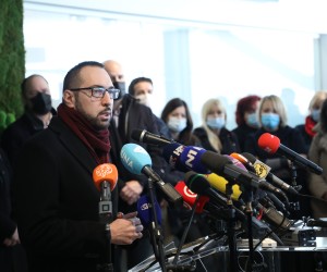 Zagreb, 23.02.2022 - Zagrebaèki gradonaèelnik Tomislav Tomaeviæ sveèano je u srijedu u 12 sati u pogon pustio ièaru Sljeme, a graðani koji od 2007. godine èekaju novu sljemensku ièaru njome æe se moæi voziti od èetvrtka. Na slici Tomislav Tomaeviæ. foto HINA/ Lana SLIVAR DOMINIÆ/ ik