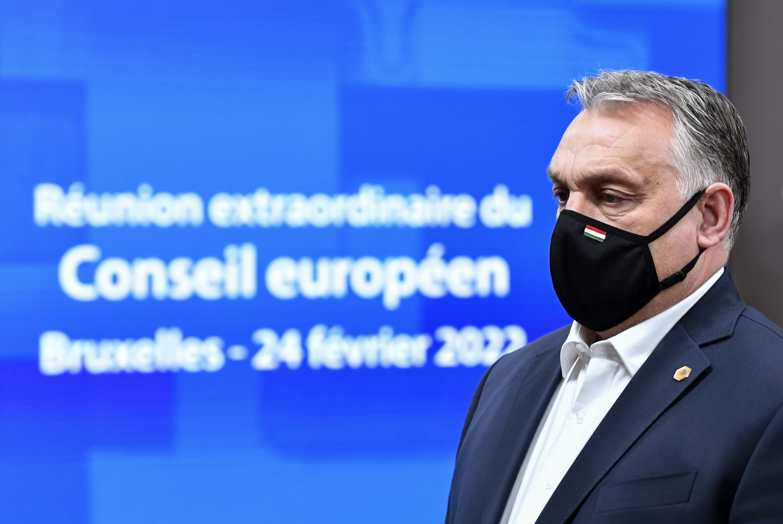 epa09782965 Hungary's Prime Minister Viktor Orban leaves after an emergency European Union (EU) summit on the situation in Ukraine after Russia launched an invasion at The European Council Building in Brussels  25 February 2022.  EPA/JOHN THYS / POOL