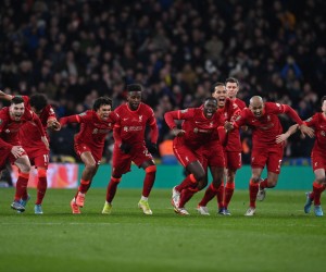 epa09789939 Players of Liverpool celebrate their victory after the penalty shoot out of the English Carabao Cup final match between Chelsea FC and Liverpool FC at the Wembley stadium in London, Britain, 27 February 2022.  EPA/ANDY RAIN EDITORIAL USE ONLY. No use with unauthorized audio, video, data, fixture lists, club/league logos or 'live' services. Online in-match use limited to 120 images, no video emulation. No use in betting, games or single club/league/player publications