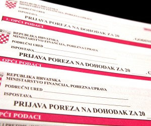 03.02.2014., Sibenik -r"nSirom Hrvatske pocelo je podnosenje poreznih prijava na dohodak za 2013.godinu.r"nPoto: Dusko Jaramaz/PIXSELL