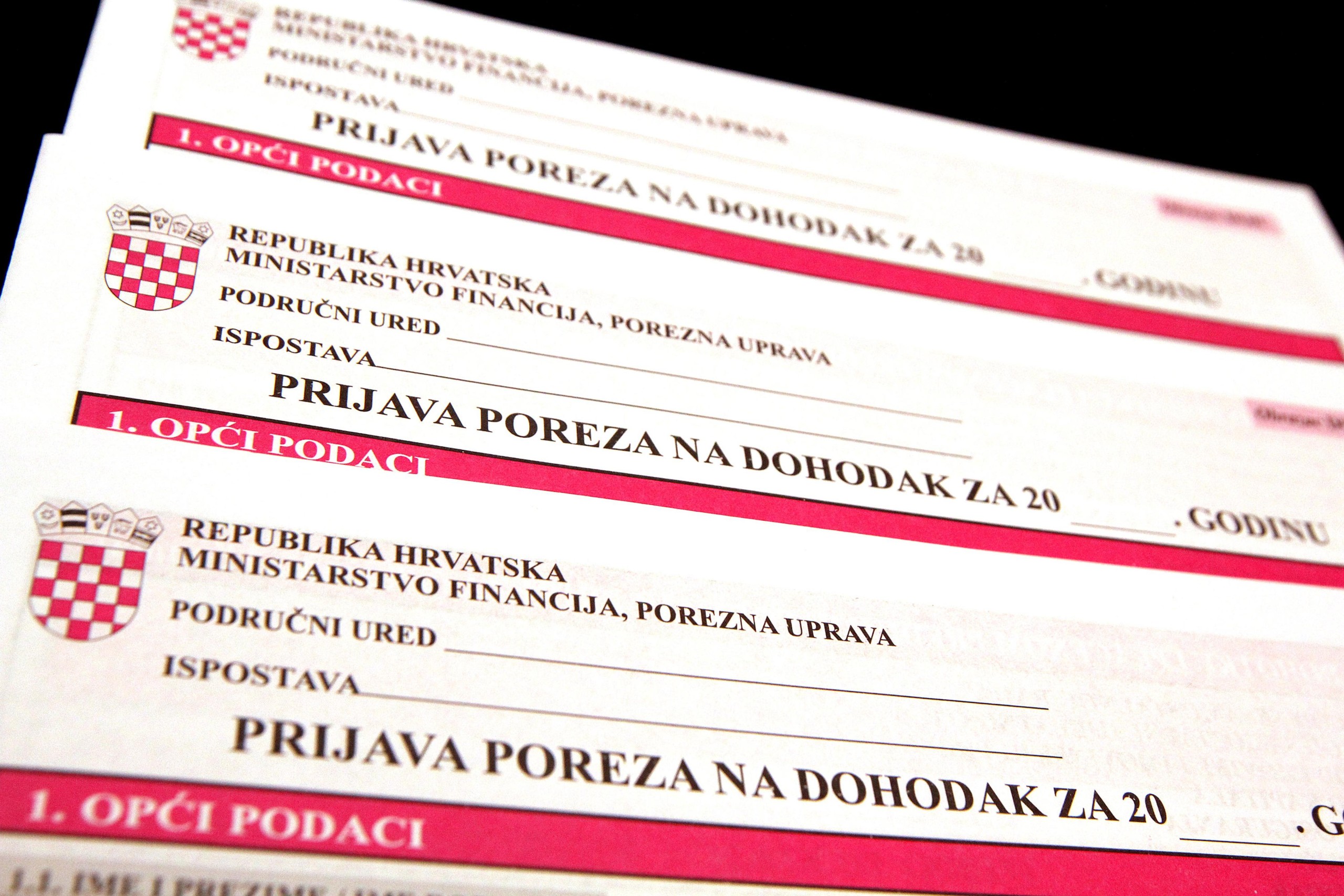 03.02.2014., Sibenik -r"nSirom Hrvatske pocelo je podnosenje poreznih prijava na dohodak za 2013.godinu.r"nPoto: Dusko Jaramaz/PIXSELL