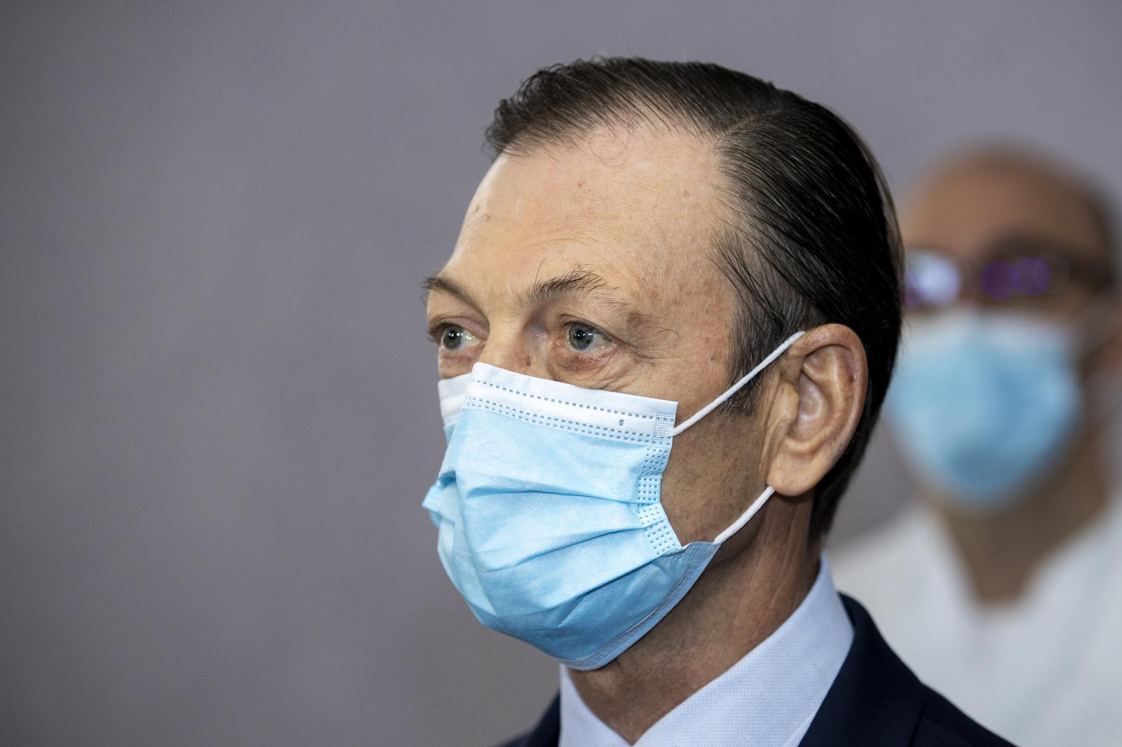 03.11.2021., Split - Izvanredna konferencija za medije  splitskog KBC-a povodom velikog broja oboljelih od koronavirusa. 
Julije Mestrovic Photo: Miroslav Lelas/PIXSELL