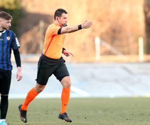 06.02.2022., Nogometni stadion Zagreb, Zagreb - Hrvatski Telekom Prva liga, 22. kolo, NK Hrvatski Dragovoljac - NK Osijek. Sudac Dario Kulusic.  Photo: Luka Stanzl/PIXSELL