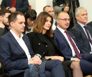 07.03.2020.,Knin- Predsjednik Hrvatske demokratske zajednice Andrej Plenkovic, zajedno s timom "Odvazno za Hrvatsku"posjetio Knin i druzio se sa stranackom kolegama.Zajedno sa predsjednikom Plenkovićem u Knin su dosli Tomo Medved,Oleg Butkovic,Branko Bacic,Zdravka Busic i Ivan Anusic.rPhoto: Dusko Jaramaz/PIXSELL