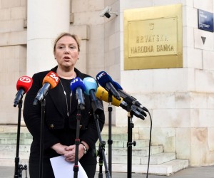 08.02.2022., Zagreb - Ivana Jakir Bajo viceguvernerka HNB-a i predsjednica komisije za novac dala je ispred HNB-a izjavu za medije. Photo: Davorin Visnjic/PIXSELL