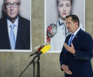 09.05.2021., Zagreb - Povodom Dana Europe ministar vanjskih i europskih poslova Gordan Grlic Radman prisustvovao je otvorenju izlozbe Faces of Europe u Francuskom paviljonu.  Voditelj Predstavnistva Europske komizije u Zagrebu Ognjen Zlatev. rPhoto: Marko Lukunic/PIXSELL