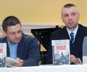 13.03.2012., Sisak - U prepunoj dvorani Glazbene skole Fran Lhotka promovirana je knjiga sisckog povjesnicara dr.sc.Hrvoja Klasica "Jugoslavija i svijet 1968."rPhoto: Nikola Cutuk/PIXSELL