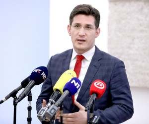 14.02.2022., Zagreb - Konferencija za medije Kluba zastupnika Mosta odrzanoj u Saboru o temi: "Mostov prijedlog interpelacije o radu Vlade RH vezano za zastitu potrosaca zbog rastucih cijena energenata". Zvonimir Troskot   Photo: Patrik Macek/PIXSELL