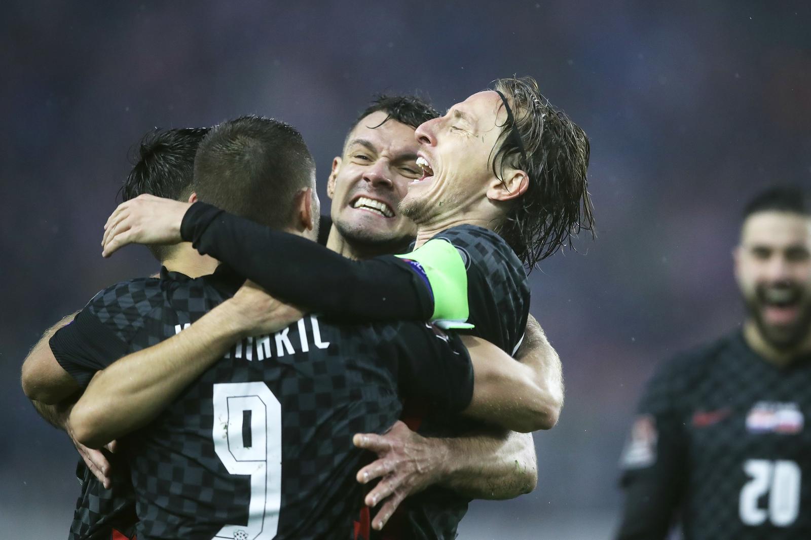 14.11.2021., Split - Stadion Poljud, kvalifikacijska utakmica za odlazak na SP u Qataru izmedju reprezentacije Hrvatske i Rusije. Luka Modric, Dejan Lovren, Andrej Kramaric. Photo: Sanjin Strukic/PIXSELL