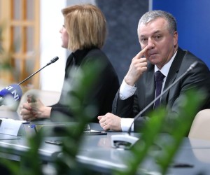 Zagreb: Svečana dodjela ugovora po programu Razvoj zadružnog poduzetnistva 14.12.2018., Zagreb -  Svecana dodjela ugovora po programu Razvoj zadruznog poduzetnistva u Ministarstvu gospodarstva, poduzetnistva i obrta. Ministar Darko Horvat i pomocnica ministra Ana Mandac.rPhoto: Igor Kralj/PIXSELL