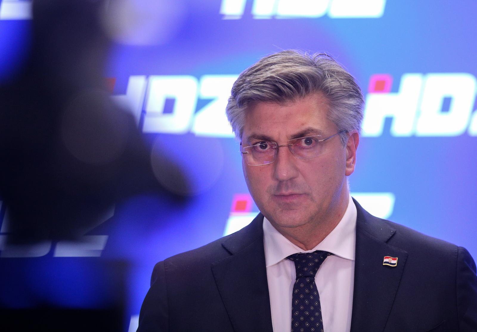 15.02.2022., Zagreb -Predsjednik Vlade RH Andrej Plenkovic dao je izjavu za medije nakon zajednicke sjednice Predsjednistva i Nacionalnog vijeca HDZ-a Photo: Zeljko Hladika/PIXSELL