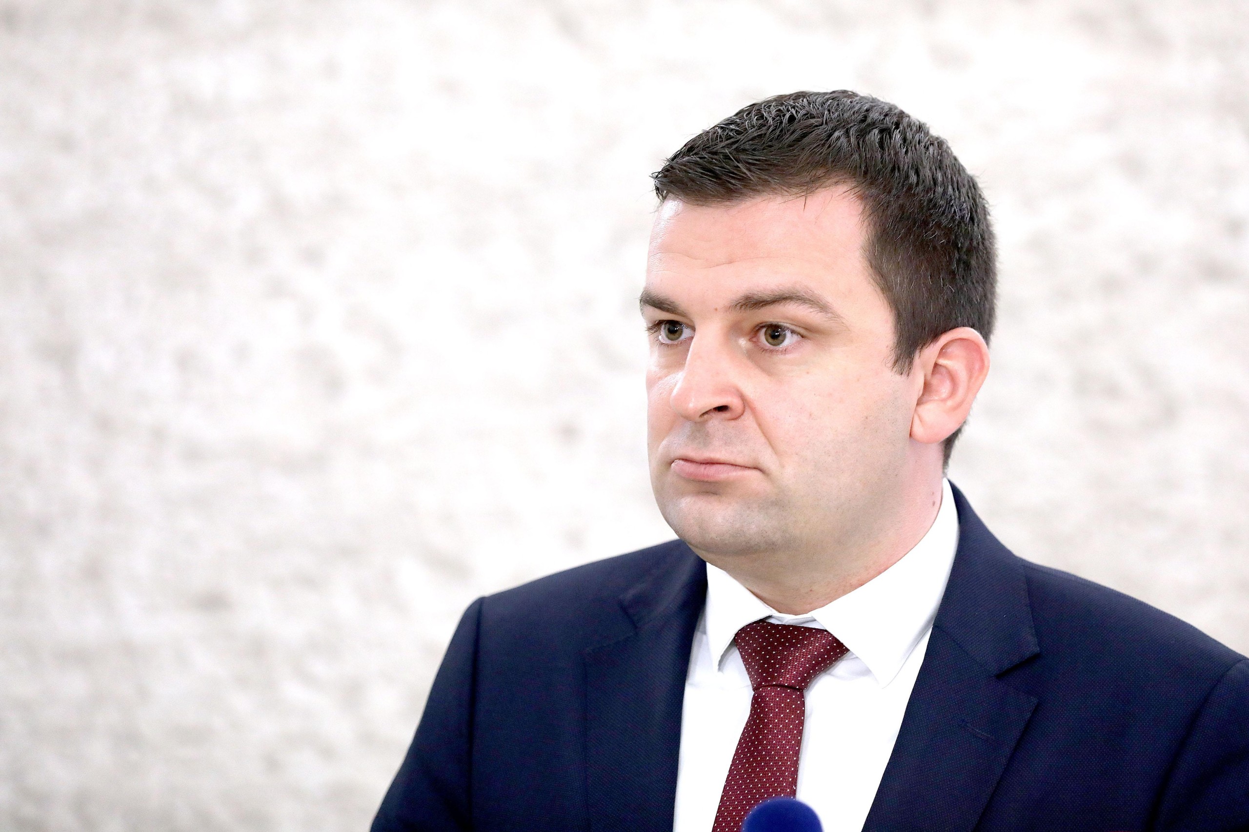 15.12.2021., Zagreb - Saborski zastupnik Dario Hrebak komentirao je u Saboru uhicenja u Kutini. Photo: Patrik Macek/PIXSELL