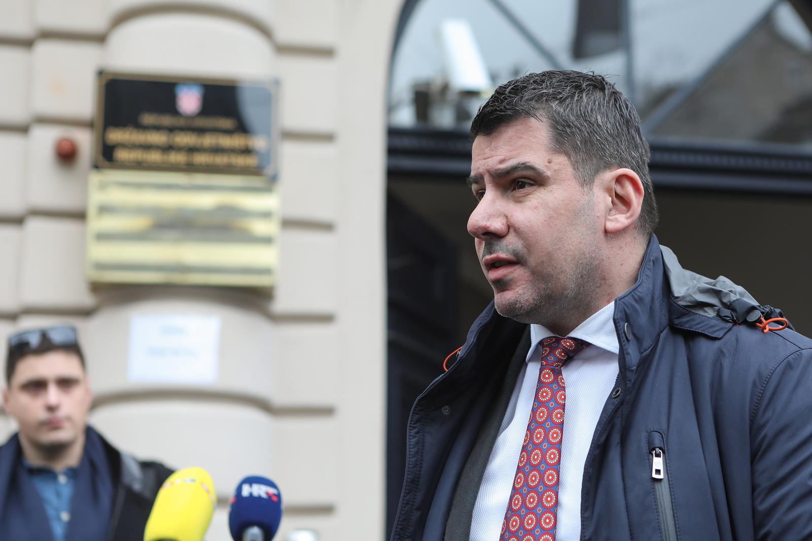 16.02.2022., Zagreb - Predsjednik Antikorupcijskog vijeca i saborski zastupnik Mosta Nikola Grmoja odrzao je konferenciju za medije ispred DORH-a. Povod je poziv na saslusanje kojeg je glavna drzavna odvjetnica Zlata Hrvoj Sipek po prvi put uputila diplomatu Damiru Sabljaku. Nikola Grmoja. Photo: Tomislav Miletic/PIXSELL