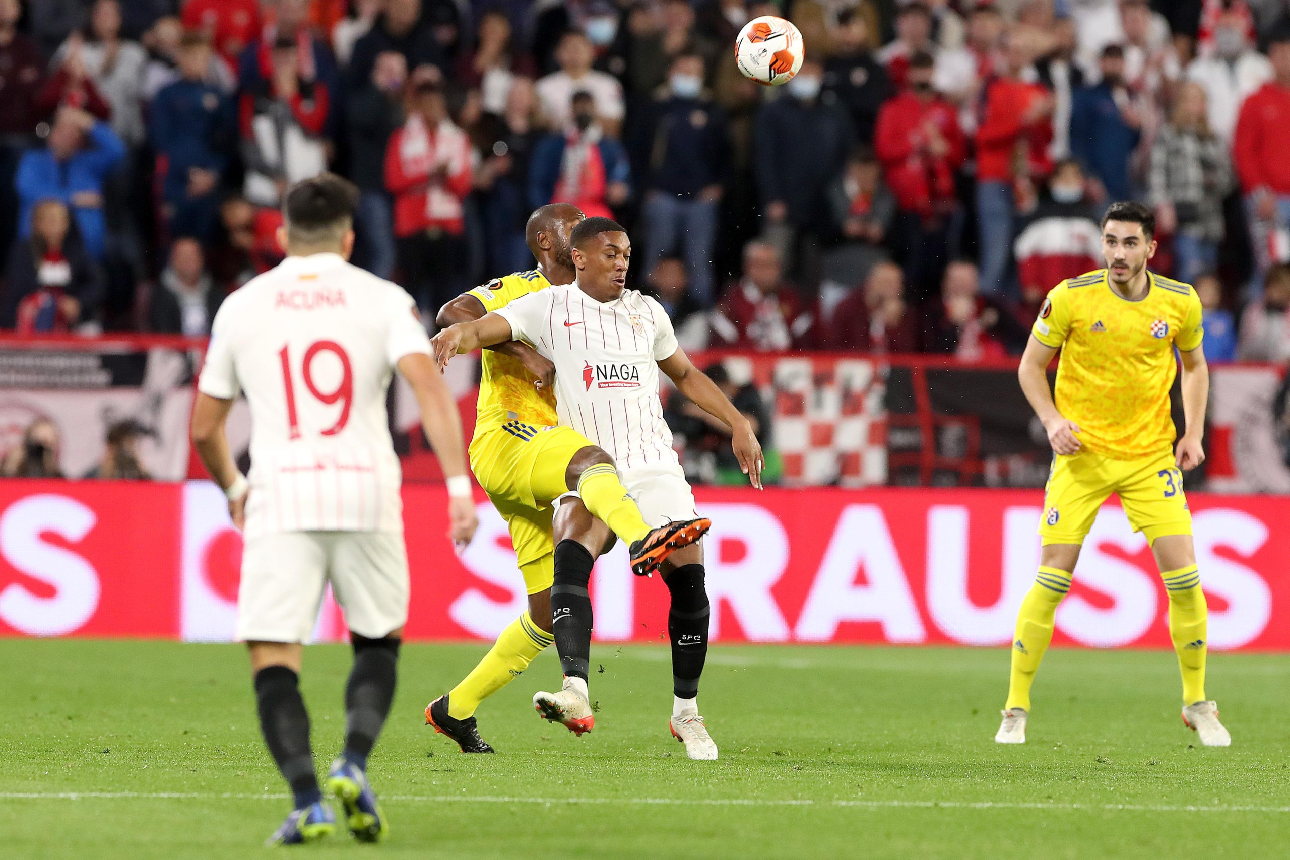 17.02.2022., Stadion Ramon Sanchez Pizjuan, Sevilla, Spanjolska - UEFA Europa liga, play off, GNK Dinamo - FC Sevilla.  Photo: Goran Stanzl/PIXSELL