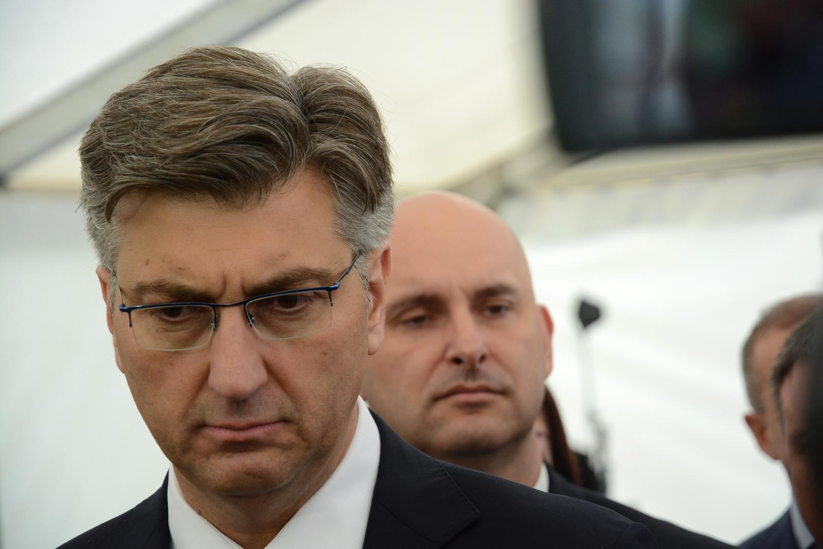 17.05.2019., Bjelovar -  Predsjednik Vlade Andrej Plenkovic  i potpredsjednik Vlade i ministar poljoprivrede Tomislav Tolusic posjetili su SirelurPhoto:Damir Spehar/PIXSELL
