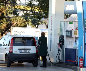 18.01.2022., Sibenik - Najavljeno novo poskupljenje docekalo je jutros vozace na benzinskim crpkama.
  Photo: Dusko Jaramaz/PIXSELL