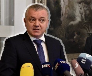 18.01.2022., Zagreb - Nakon koalicijskog sastanka vladajuce vecine u Banskim dvorima, novinarima su izjave dali ministar graditeljstva Darko Horvat i sef Kluba HDZ-a u Hrvatskom saboru Branko Bacic.  Photo: Davorin Visnjic/PIXSELL