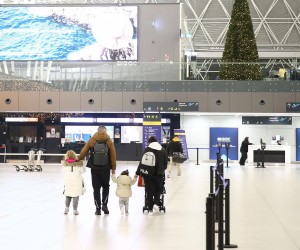 20.12.2021., Zagreb - Odlazak Kiare Gorsic na ljecenje u SAD sa majkom Mateom i ocem Valentino. Photo: Matija Habljak/PIXSELL