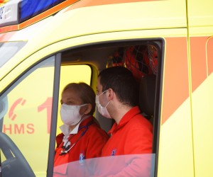 21.02.2022., Pula - Paljenjem sirena tocno u podne djelatnici Hitne pomoci i sanitetskog prijevoza prosvjedovali su jer jedino njihovi djelatnici nemaju benificiran radni staz. Photo: Sasa Miljevic/PIXSELL