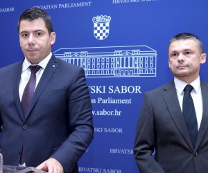 Zagreb: Grmoja o navodnoj političkoj i pravosudnoj zaštiti razotkrivenog kriminala  21.09.2018., Zagreb - U Saboru je odrzana konferencija za medije zastupnika Nikole Grmoje. O navodnoj politickoj i pravosudnoj zastiti razotkrivenog kriminala govorili su Nikola Grmoja i Damir Sabljak. Photo: Patrik Macek/PIXSELL