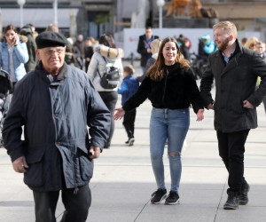 22.02.2022., Zagreb - Suncani dan izmamio je brojne zagrepcane na setnju glavnim gradskim trgom. Photo: Patrik Macek/PIXSELL
