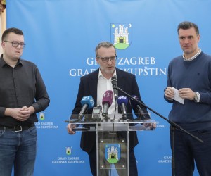 23.02.2022.,Zagreb, Klub gradskih zastupnika Most a, Marko Sladoljev, Trpimir Goluza i Lovro Markovic odrzali koferencijuza medije.
 Photo: Robert Anic/PIXSELL