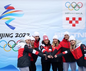29.01.2022., Zagreb - Susret s olimpijcima, skorasnjim putnicima na Zimske olimpijske igre u Peking 2022. Zrinka Ljutic (skijanje), Tena Hadzic (skijasko trcanje), Matej Vidovic (skijanje), Vedrana Malec (skijasko trcanje), Lea Jugovac (snowboard), Marko Skender (skijasko trcanje), Andrea Komsic (skijanje). Photo: Igor Kralj/PIXSELL