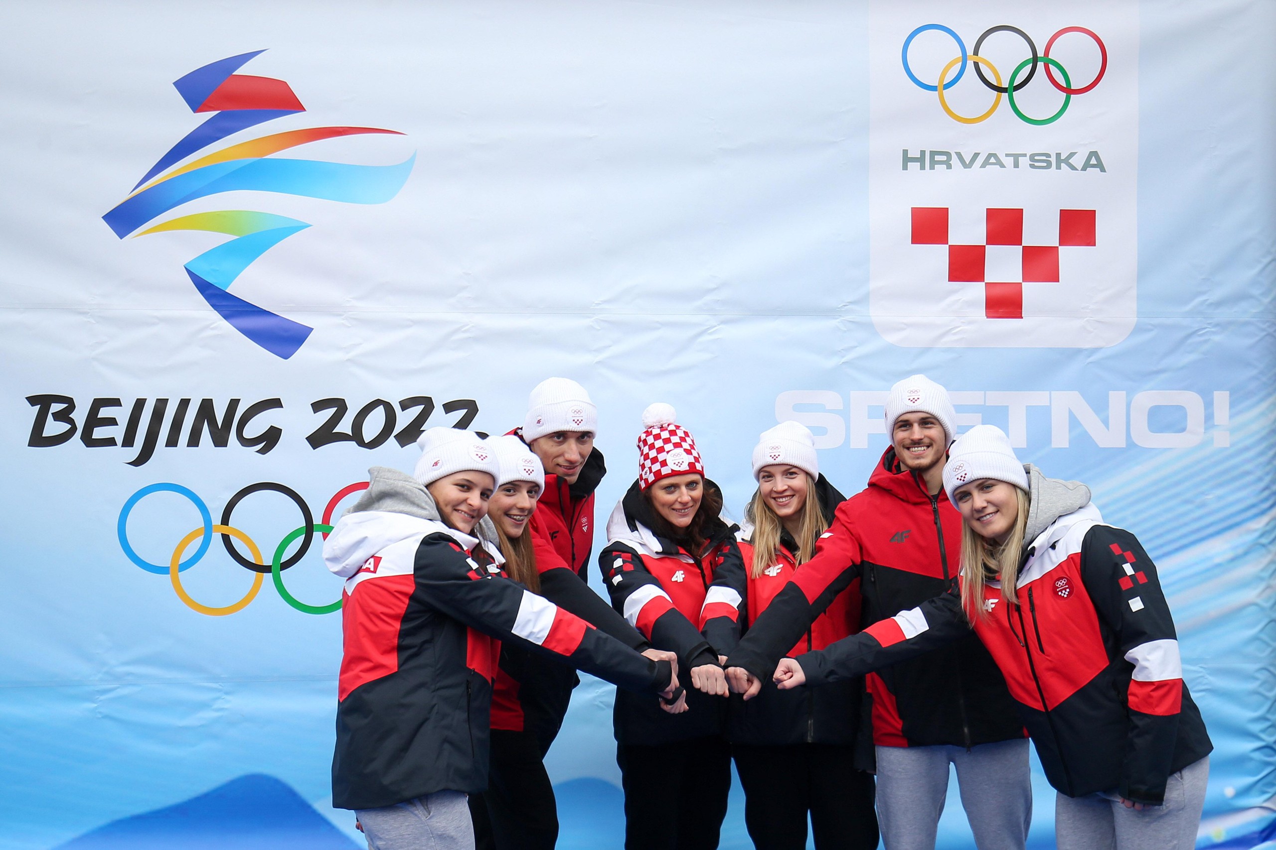 29.01.2022., Zagreb - Susret s olimpijcima, skorasnjim putnicima na Zimske olimpijske igre u Peking 2022. Zrinka Ljutic (skijanje), Tena Hadzic (skijasko trcanje), Matej Vidovic (skijanje), Vedrana Malec (skijasko trcanje), Lea Jugovac (snowboard), Marko Skender (skijasko trcanje), Andrea Komsic (skijanje). Photo: Igor Kralj/PIXSELL