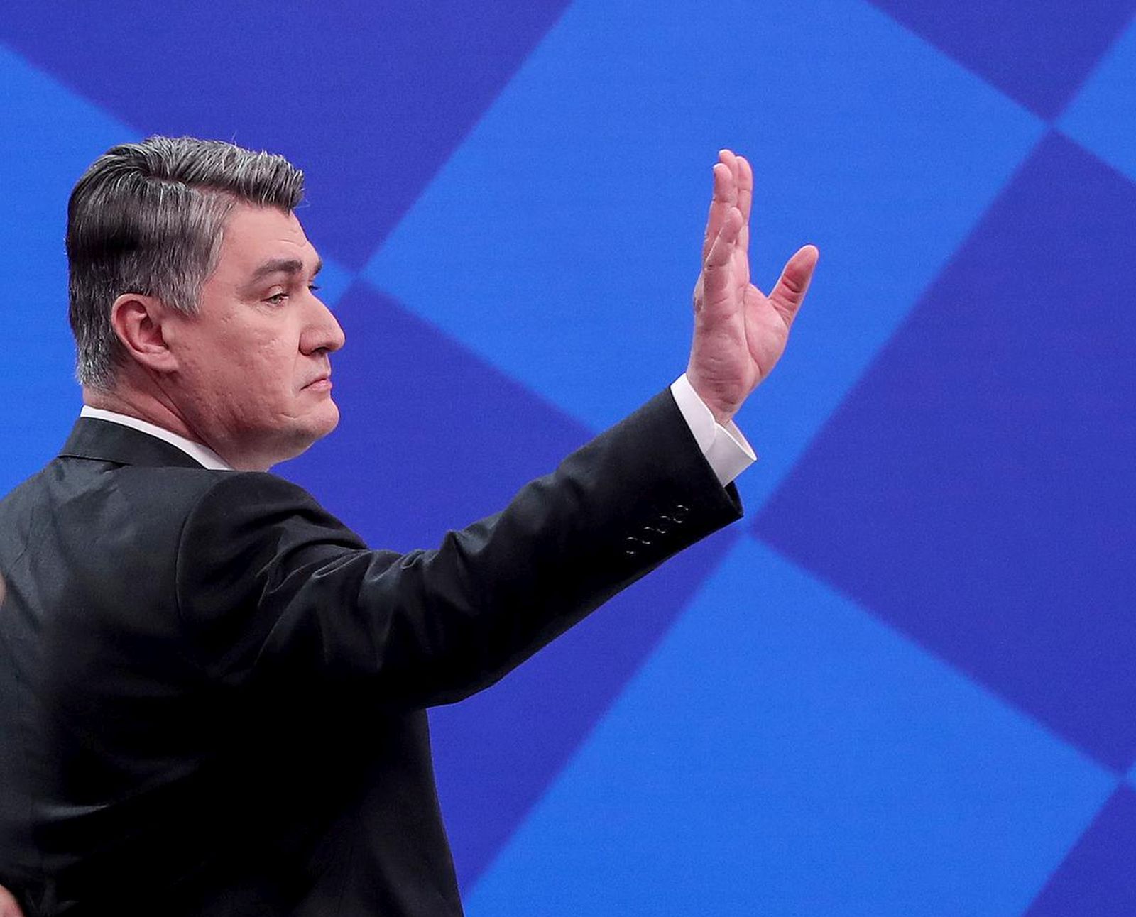 30.12.2019., Zagreb - Suceljavanje predsjednickih kandidata na RTL televiziji. Zoran Milanovic i Kolinda Grabar-Kitarovic. rPhoto: Goran Stanzl/PIXSELL