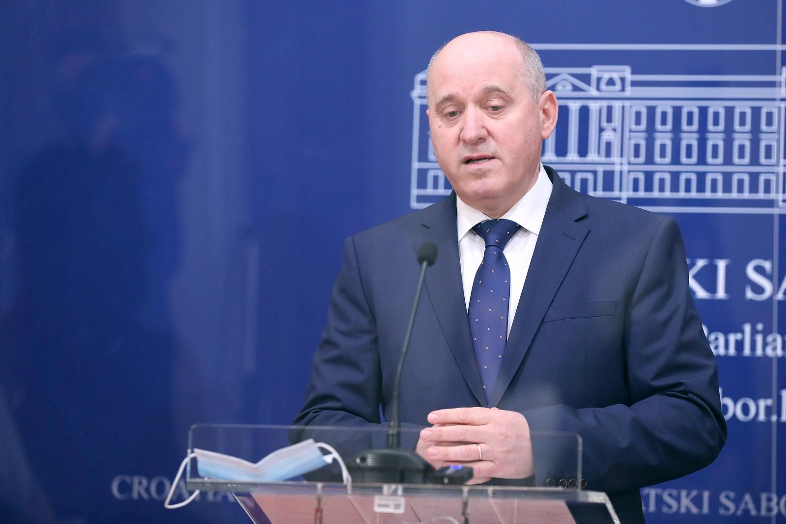 17.02.2022., Zagreb - Na konferenciji za medije kluba zastupnika HDZ-a odrzanoj u Saboru o temi "Vladine mjere protiv inflacije" govorili su Branko Bacic, Josip Boric i Marko Pavic.
Photo: Patrik Macek/PIXSELL Photo: Patrik Macek/PIXSELL
