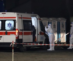 24.11.2020., Varazdin - Satori u krugu Opce bolnice sluze kao cekaonice za bolesnike koje odvoze dalje. Photo: Vjeran Zganec Rogulja/PIXSELL