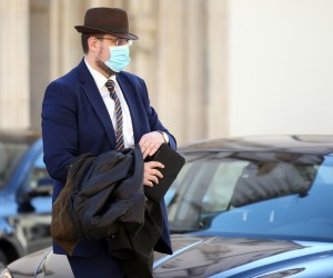 22.02.2022., Zagreb - Stjepan Curaj na Markovom trgu dolazi u Banske dvore na sastanak koalicijskih partnera.  Photo: Goran Stanzl/PIXSELL
