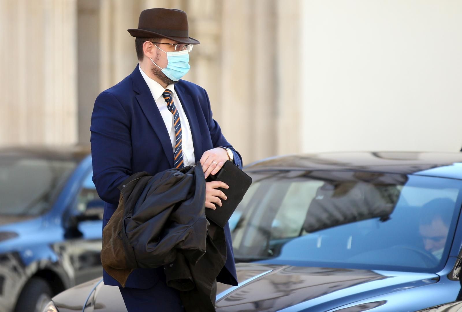 22.02.2022., Zagreb - Stjepan Curaj na Markovom trgu dolazi u Banske dvore na sastanak koalicijskih partnera.  Photo: Goran Stanzl/PIXSELL