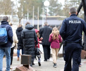 27.02.2022., Zagreb -  Prvi val izbjeglica iz Ukrajine stize u Hrvatsku. Smjesteni su na zagrebackoj obilaznici u Motelu Plitvice Photo: Emica Elvedji/PIXSELL