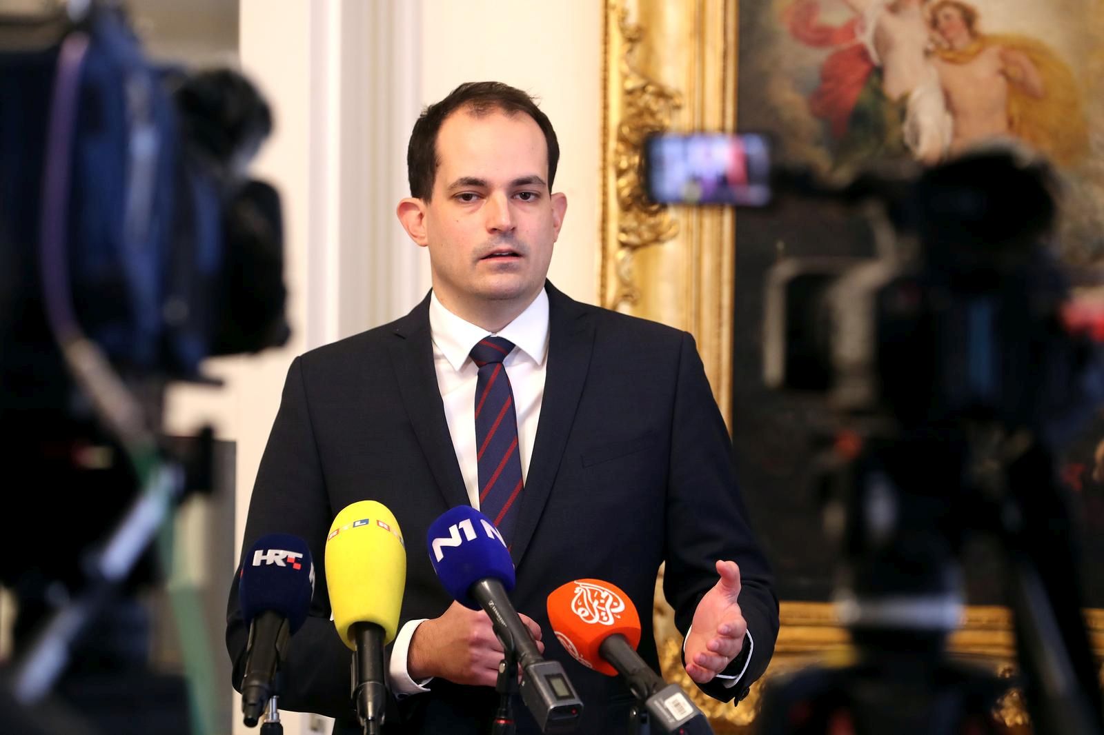 25.01.2022., Zagreb - Ministar pravosudja i uprave Ivan Malenica dali izjave za medije nakon zavrsetka sastanka koalicije u Banskim dvorima. Photo: Luka Stanzl/PIXSELL