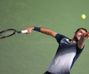 epa09775438 Marin Cilic of Croatia in action during his first round match against Jiri Vesely of the Czech Republic at the Dubai Duty Free Tennis ATP Championships 2022 in Dubai, United Arab Emirates, 21 February 2022.  EPA/ALI HAIDER