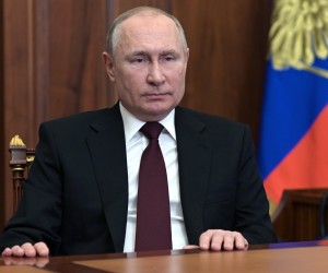 epa09776106 Russian President Vladimir Putin addresses the Russian Nation on what is happening in the Donbass and on the border with Ukraine in Moscow, Russia, 21 February 2022. The heads of the self-proclaimed Donetsk People's Republic (DPR) and the Luhansk People's Republic (LPR) asked the President of Russia to recognize the self-proclaimed republics. This issue was discussed at a meeting of the Security Council of the Russian Federation, Vladimir Putin appealed to the Federal Assembly of the Russian Federation to ratify the treaty of friendship and mutual assistance with the DPR-LPR. Putin  signed decrees on the recognition of the self-proclaimed Donetsk People's Republic (DPR) and the Luhansk People's Republic (LPR).  EPA/ALEKSEY NIKOLSKYI/SPUTNIK/KREMLIN POOL / POOL