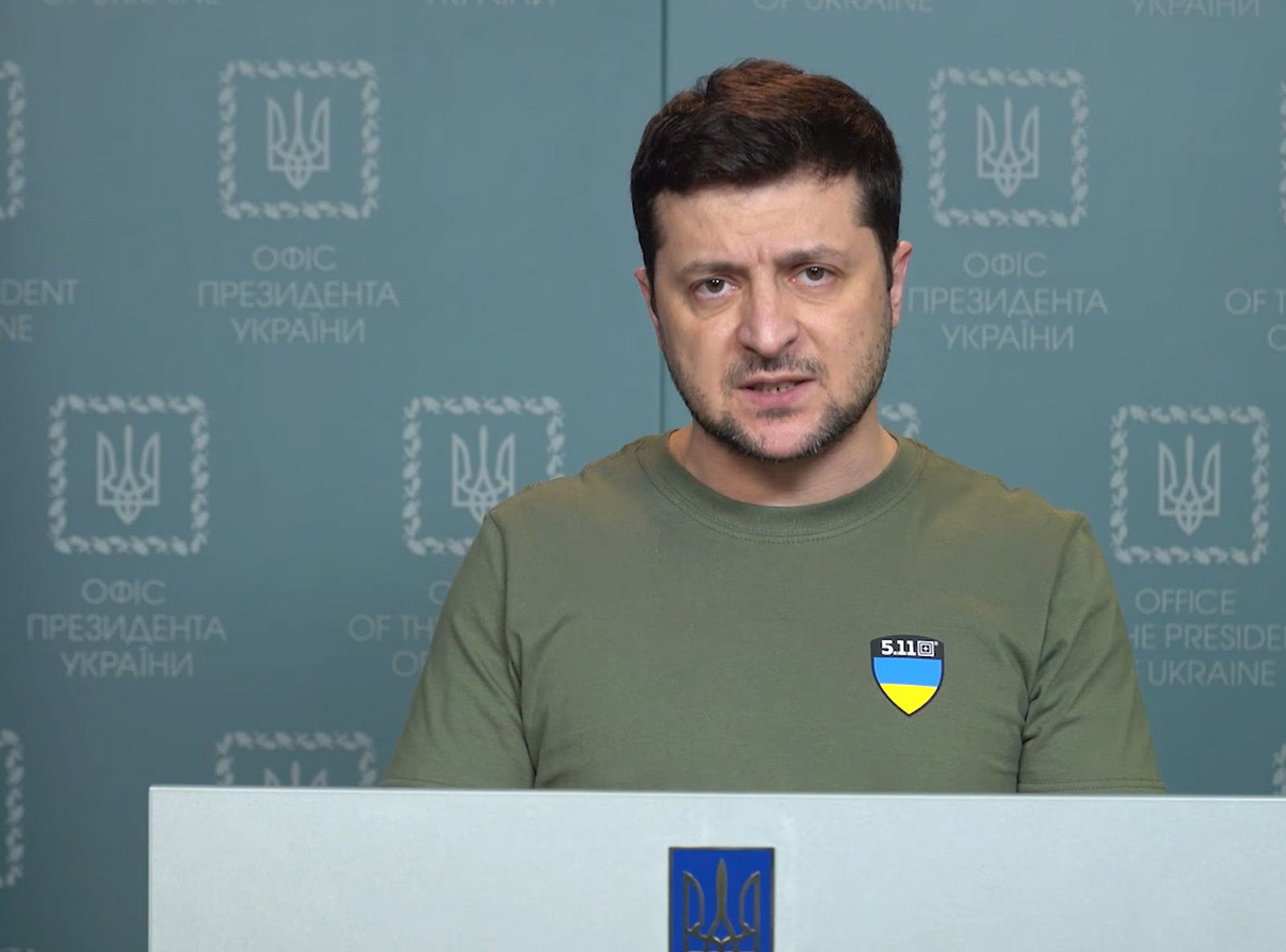 epa09799017 A still image taken from a handout video released by the Ukrainian Presidential Press Service on 03 March 2022 shows Ukrainian President Volodymyr Zelensky making a statement in Kiev, Ukraine. Russian troops entered Ukraine on 24 February prompting the country's president to declare martial law and triggering a series of announcements by Western countries to impose severe economic sanctions on Russia.  EPA/UKRAINIAN PRESIDENTIAL PRESS SERVICE HANDOUT -- MANDATORY CREDIT: UKRAINIAN PRESIDENTIAL PRESS SERVICE -- HANDOUT EDITORIAL USE ONLY/NO SALES