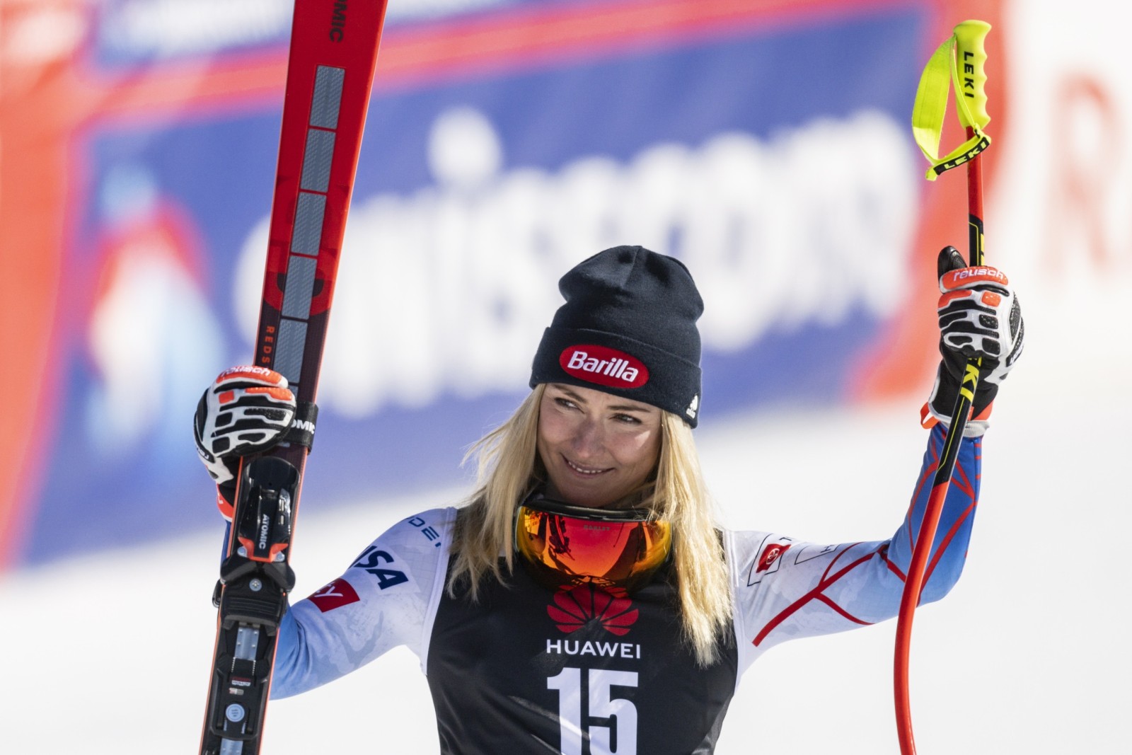 epa09803080 Second placed Mikaela Shiffrin of the USA celebrates on the podium for the Women's Super-G race at the FIS Alpine Skiing World Cup in Lenzerheide, Switzerland, 05 March 2022.  EPA/GIAN EHRENZELLER