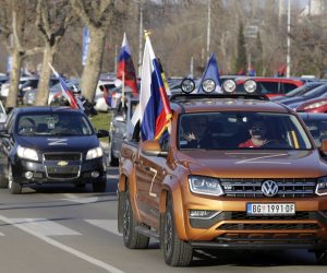epa09821829 Motorista wave Russian flags during a pro-Russia protest in Belgrade, Serbia, 13 March 2022. Russian troops entered Ukraine on 24 February prompting the country's president to declare martial law and triggering severe economic sanctions on Russia imposed by Western countries.  EPA/ANDREJ CUKIC