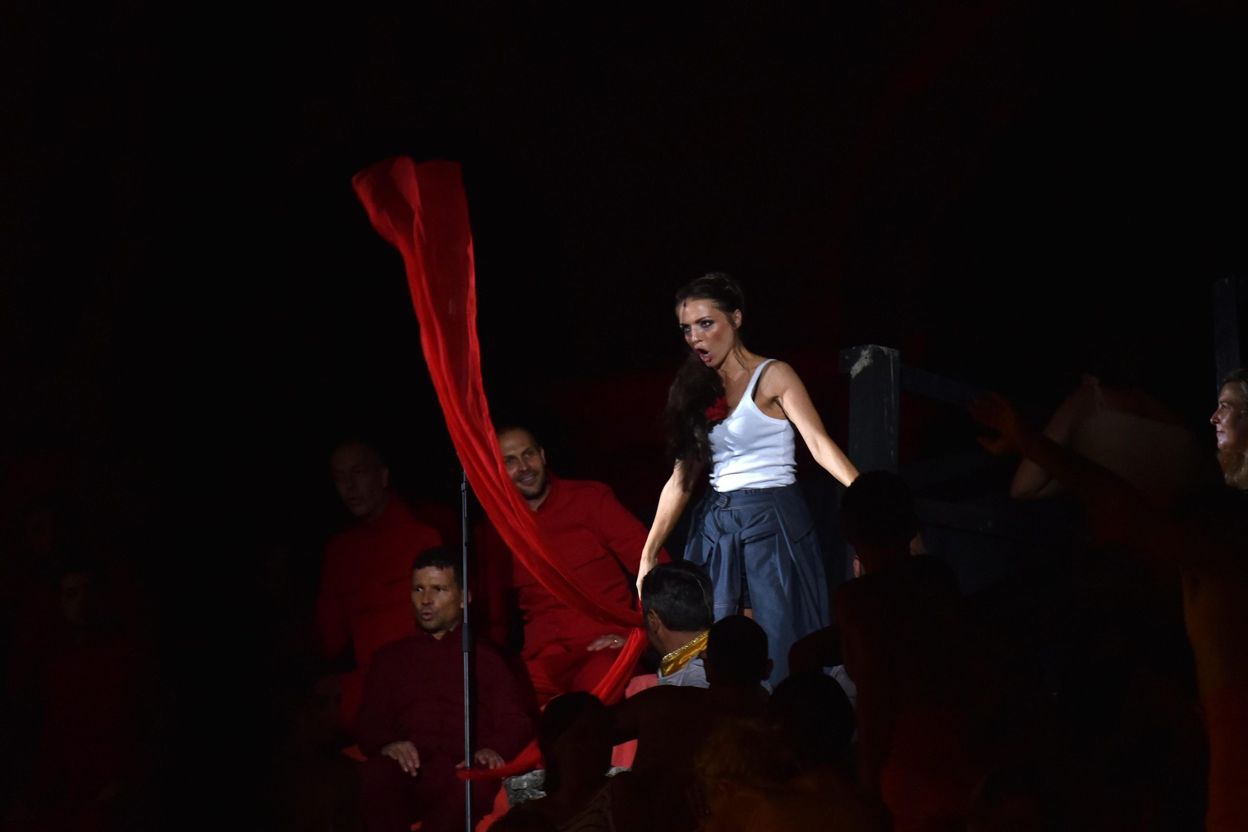 01.08.2019., Pula - Mezzosopranistica Ivana Srbljan  veceras je na “sceni” u pulskoj Areni, gdje je zajedno s kolegama u sklopu festivala Summer Classics izvela  Bizetovu “Carmen”, reziranu posebno za taj prostor. Na sceni je  Ivanin partner bio  Aljaz Farasin,  koji jr pjevao  Don Josea.rPhoto: Dusko Marusic /PIXSELL