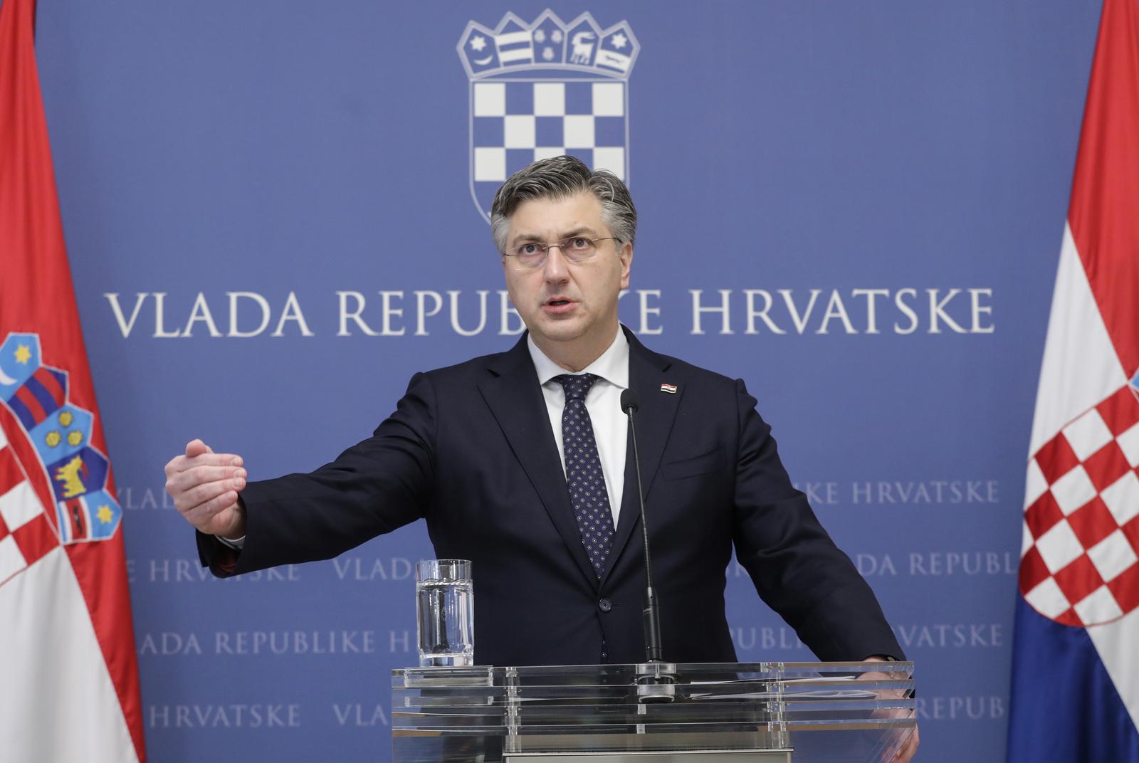 02.03.2022., Zagreb - U Banskim dvorima odrzana je konferencija za medije na kojoj su premijer RH Andrej Plenkovic, ministar Zdravko Maric i i guverner HNB Boris Vujcic dali iizjave vezane za Sberbanku u RH. Photo: Robert Anic/PIXSELL